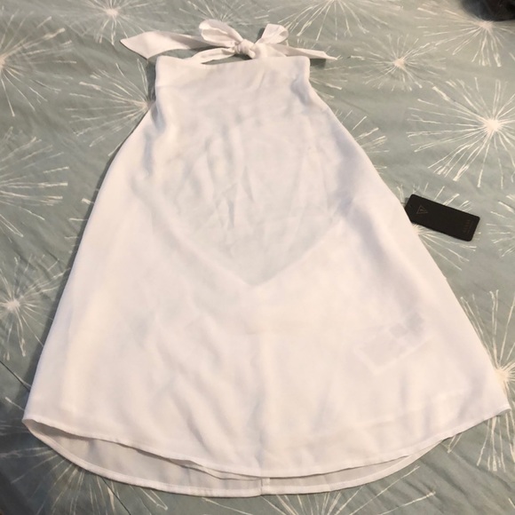 GUESS small low back halter - Picture 2 of 4